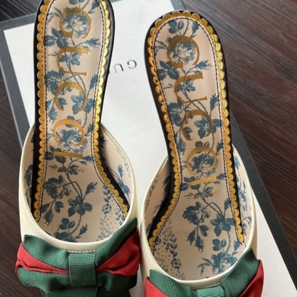Gucci Sylvie web bow leather mules heels - Picture 2 of 9